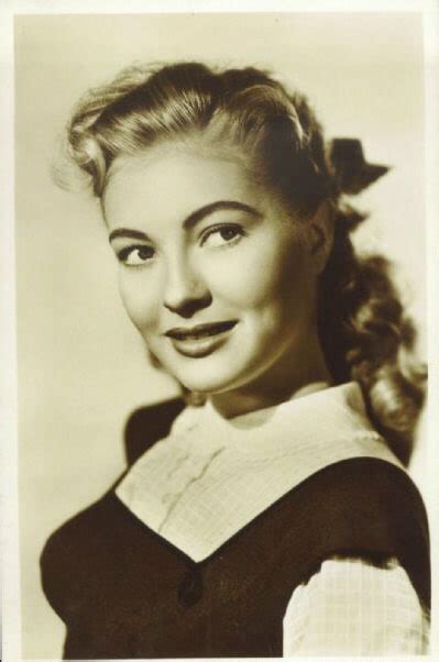 Laurie Nelson .